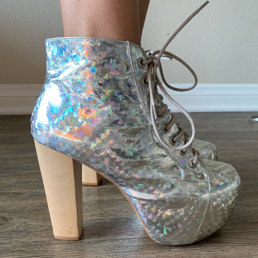 Hologram Jeffrey Campbell’s